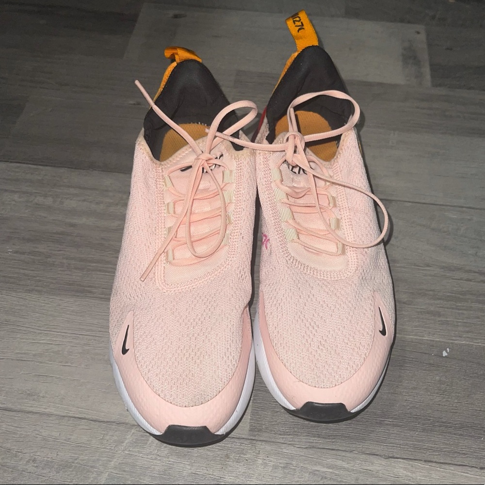 Air Max 270